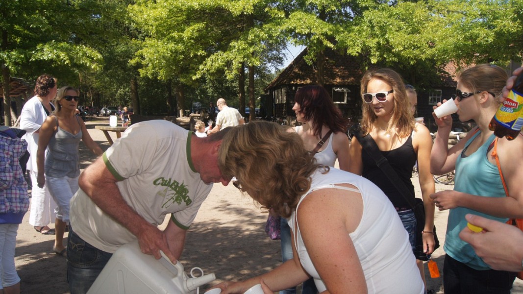 DSC01429 [1600x1200]-site.jpg